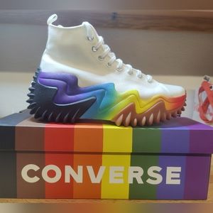 Converse Run Star Motion Pride. Unisex M 10.5 / W 12